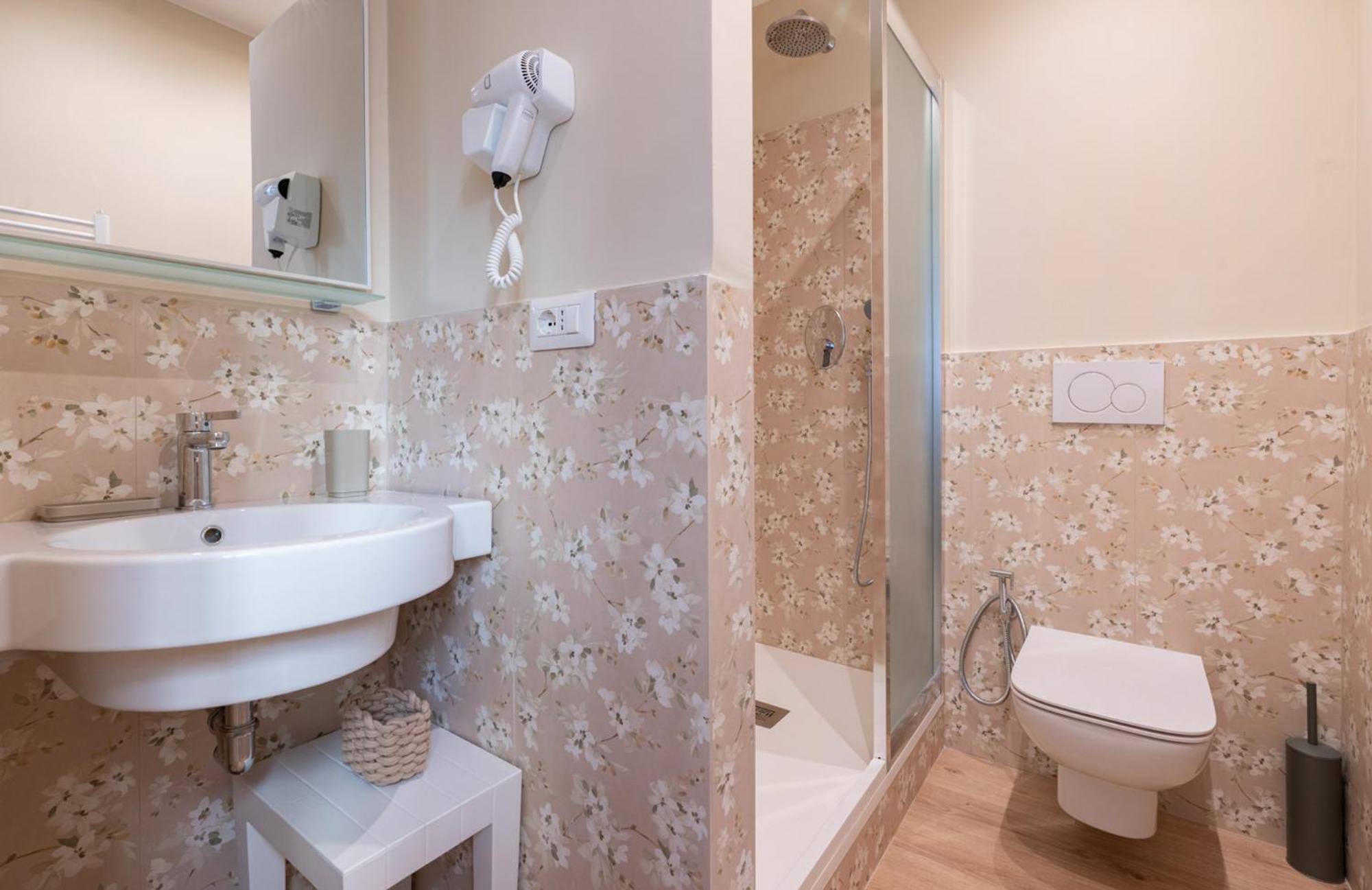 Residenza Lucrezio Affittacamere Roma